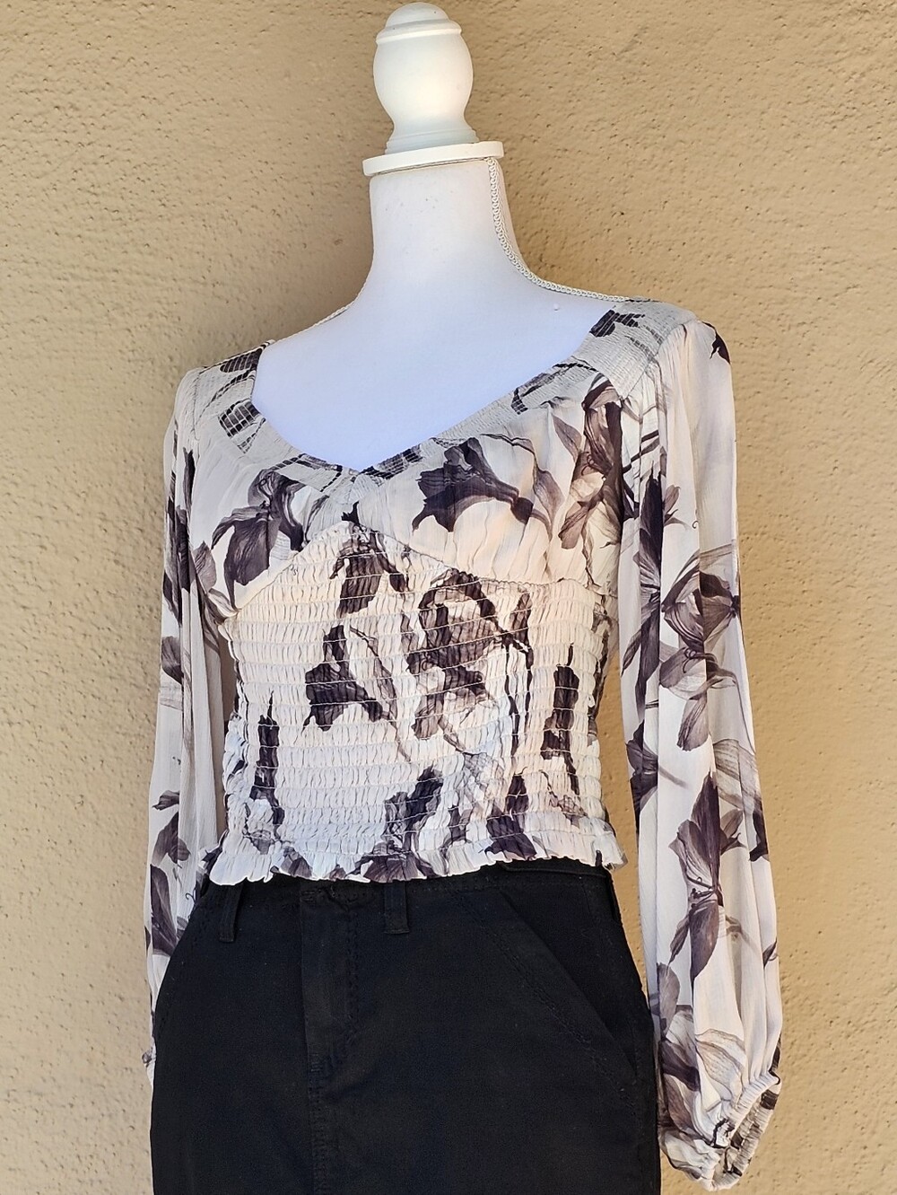 AllSaints Smocked Tia Iris Top in Gray & Cream W/ Balloon Sleeves Sz 6